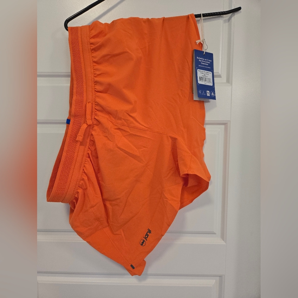 Janji AFO Middle Short Poopy M NWT